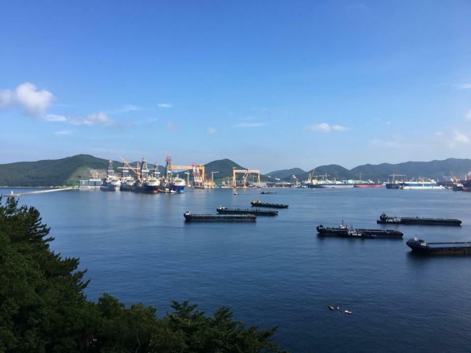 Gonggan Residence Hotel Geoje Exterior foto